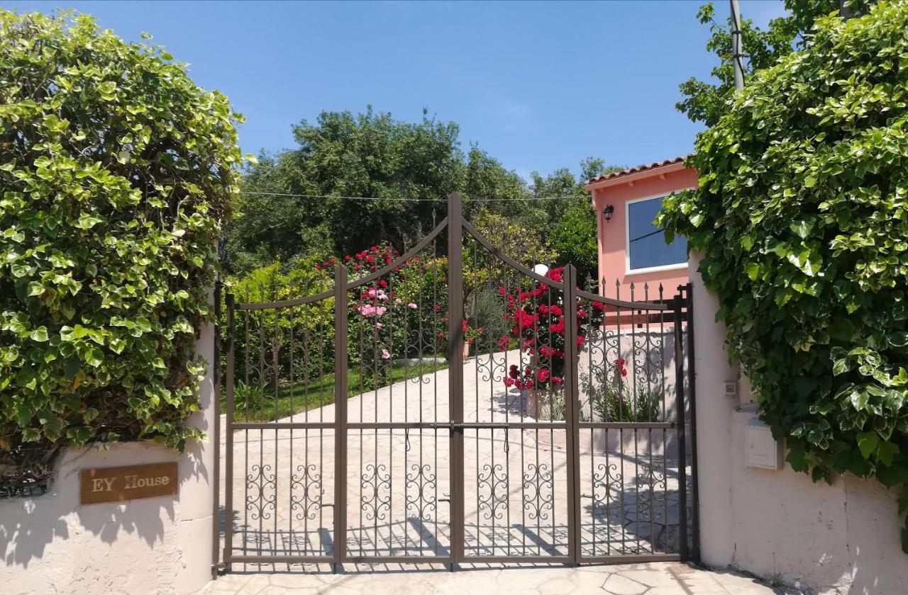 Ey House Holiday home Halikounas